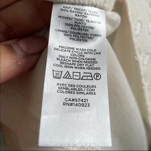White Loft Blouse! - Picture 5 of 5